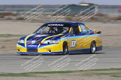 media/Oct-25-2025-CalClub SCCA (Sat) [[34c778dfbe]]/Group 2/Qualifying/